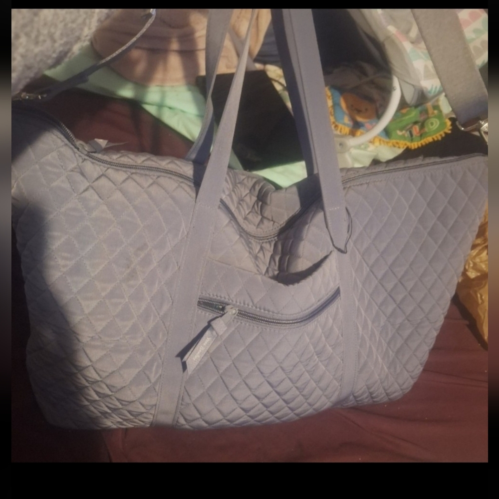Vera Bradley - Large Quilted Tote Bag in Gray